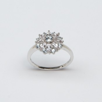 9ct White Gold Cluster Ring